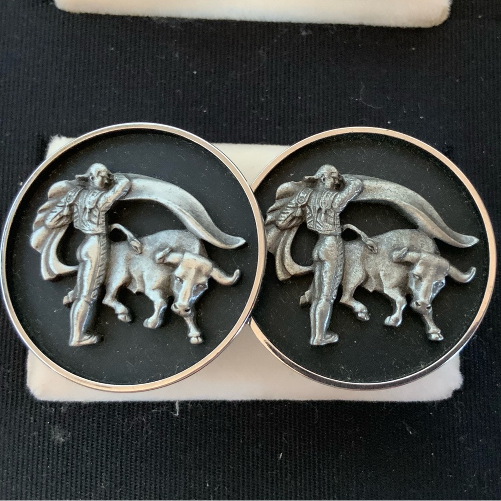 Vintage HICKOK Matador Bull Fighter Cuff Links